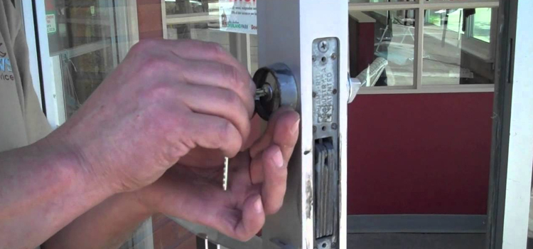 commercial door lock repair Orosi