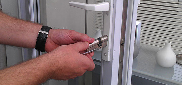 Commercial Door Lock Repair in Orosi